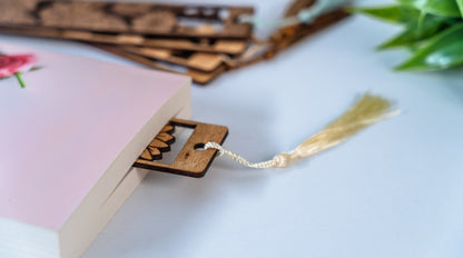 Personalized Family Sign "Heart of Home"